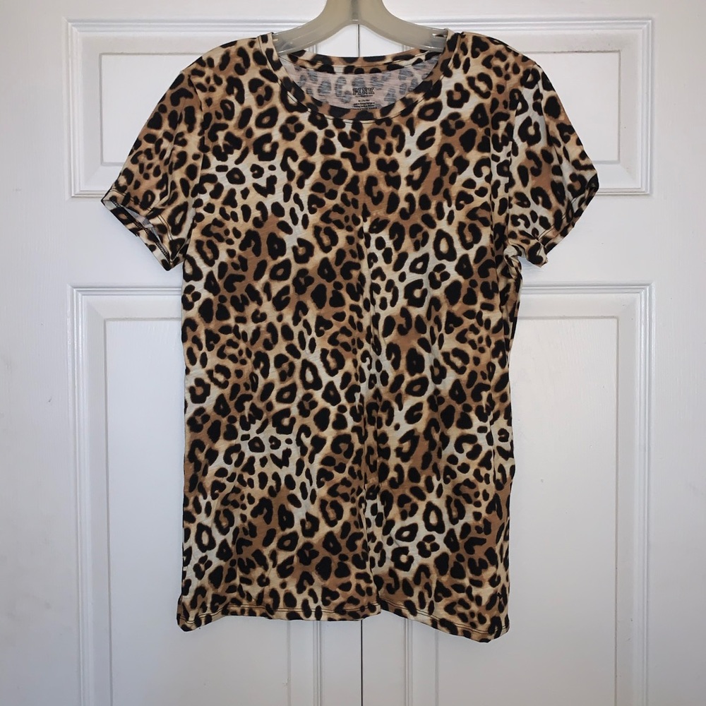 NWT Victoria’s Secret Pink Cheetah T-Shirt